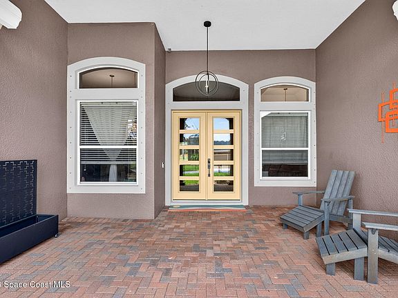 5th image of 4746 Merlot Dr