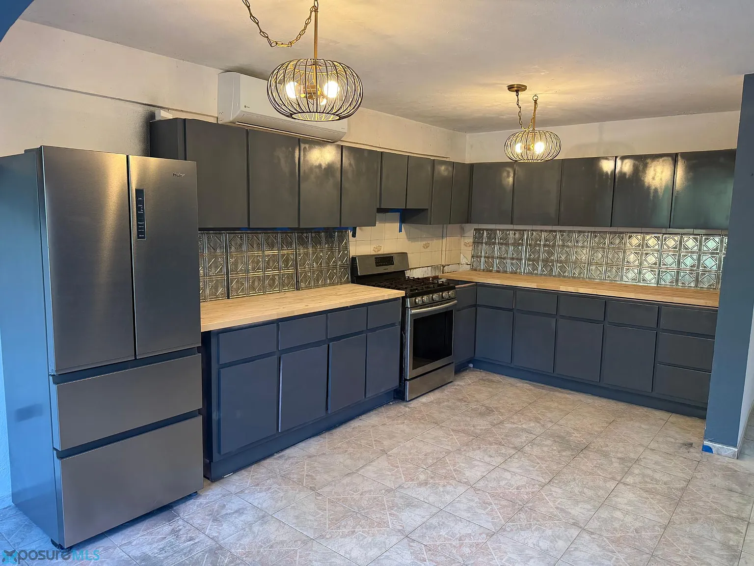 3 bed, 2.0 bath, 1500 sqft, $1,200 — Photo 4