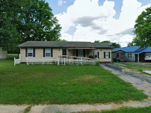 659 Evergreen Park Dr, Hopkinsville, KY 42240