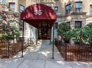 35 Queensberry St APT 20, Boston, MA 02215