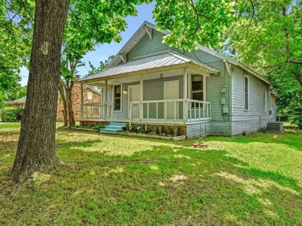 1017 Star St, Bonham, TX 75418