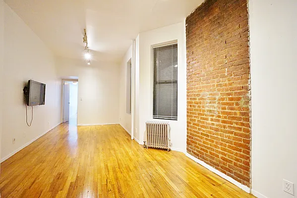 Rented by Best Apartments North Inc | media 11