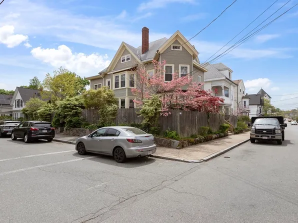 60 Market St, Brockton, MA 02301