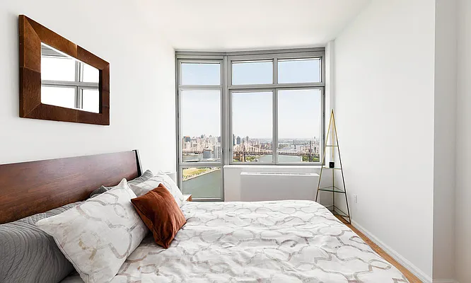 Rented by Spire Group | media 12