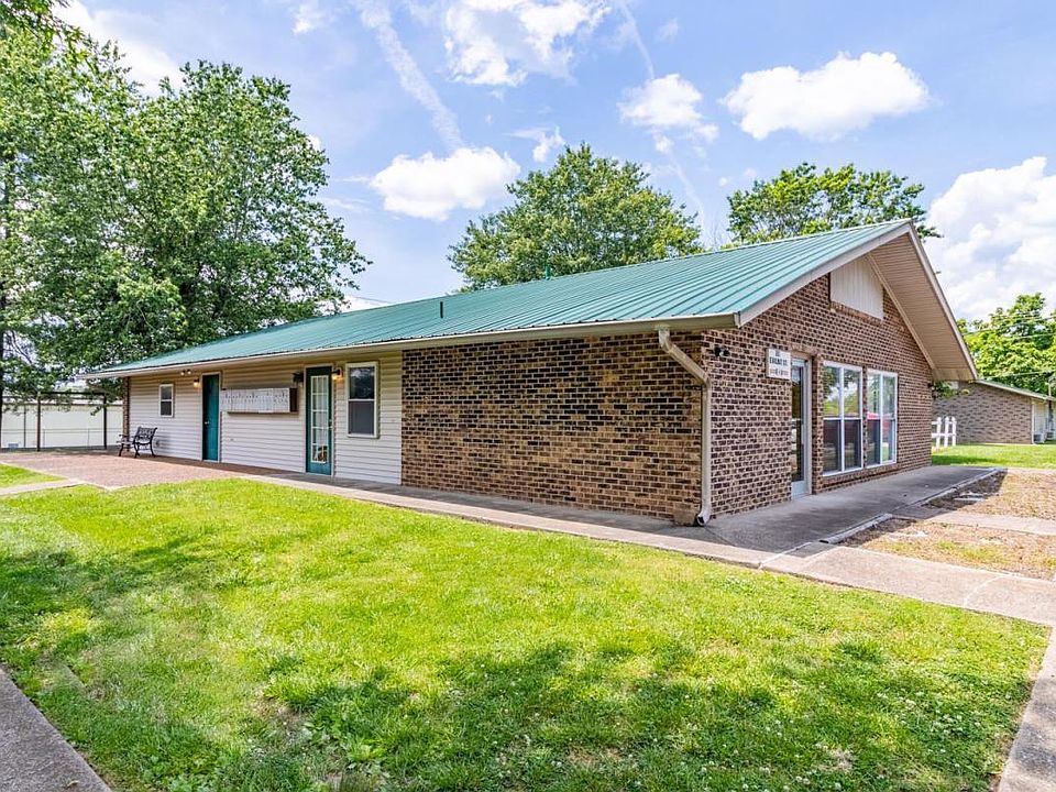 Walnut Street Apartments 301 E Walnut St Dickson TN Zillow