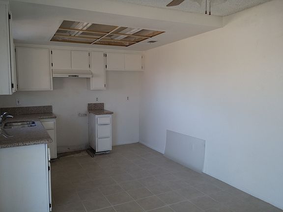 4th image of 3186 Rockford Ave
