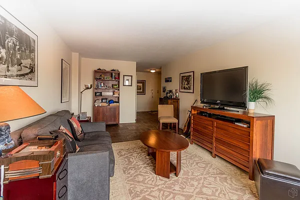 Rented by Halstead Real Estate | media 18
