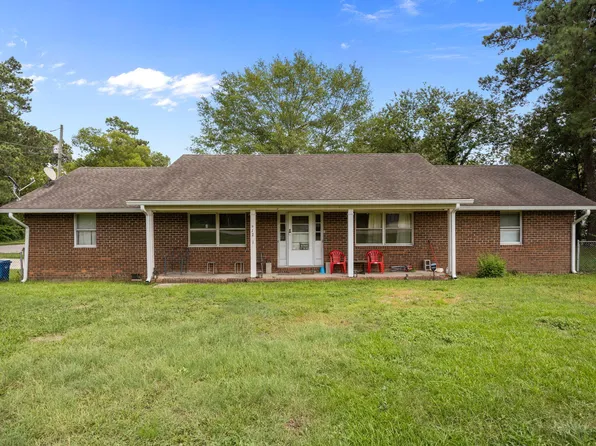 1201 Strickland Bridge Rd, Fayetteville, NC 28304