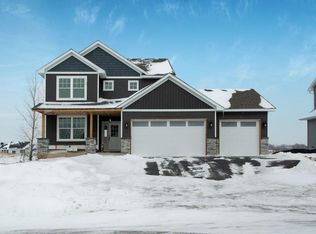 864 Watertown Ave, Delano, MN 55328