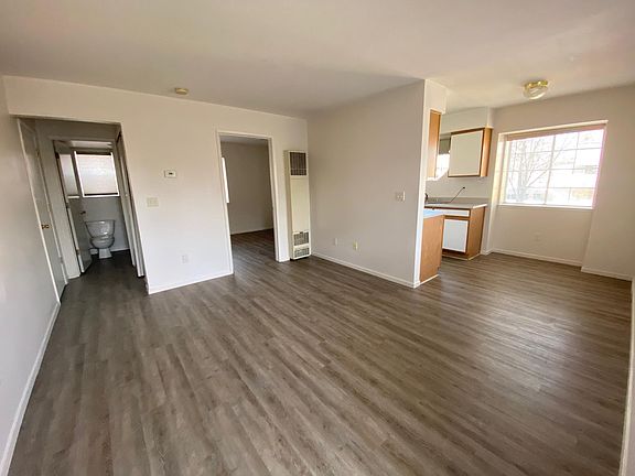 3rd image of 202-421 C St #202