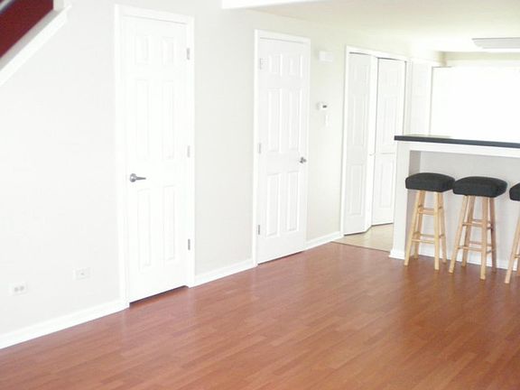 3rd image of 538 Normandie Ln