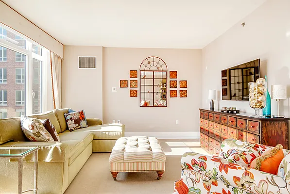 Sold by Compass | media 17