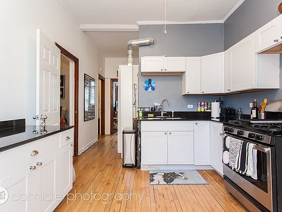 3rd image of 1442 N Paulina St APT 1F