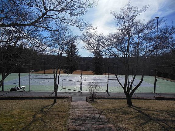 5th image of 1544 Memorial Park Dr