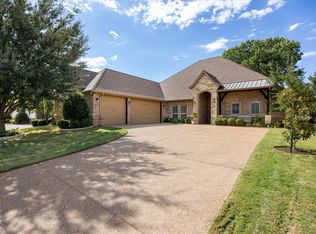 1223 Prestwick Ct, Granbury, TX 76048