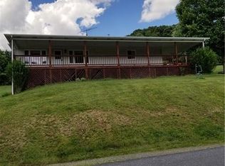 939 Anthony Run Rd, Indiana, PA 15701