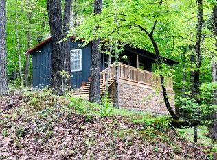 5569 Cove Creek Rd, Byrdstown, TN 38549