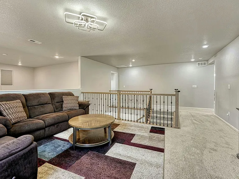 18205 Marsh Wren Ave — Photo 28