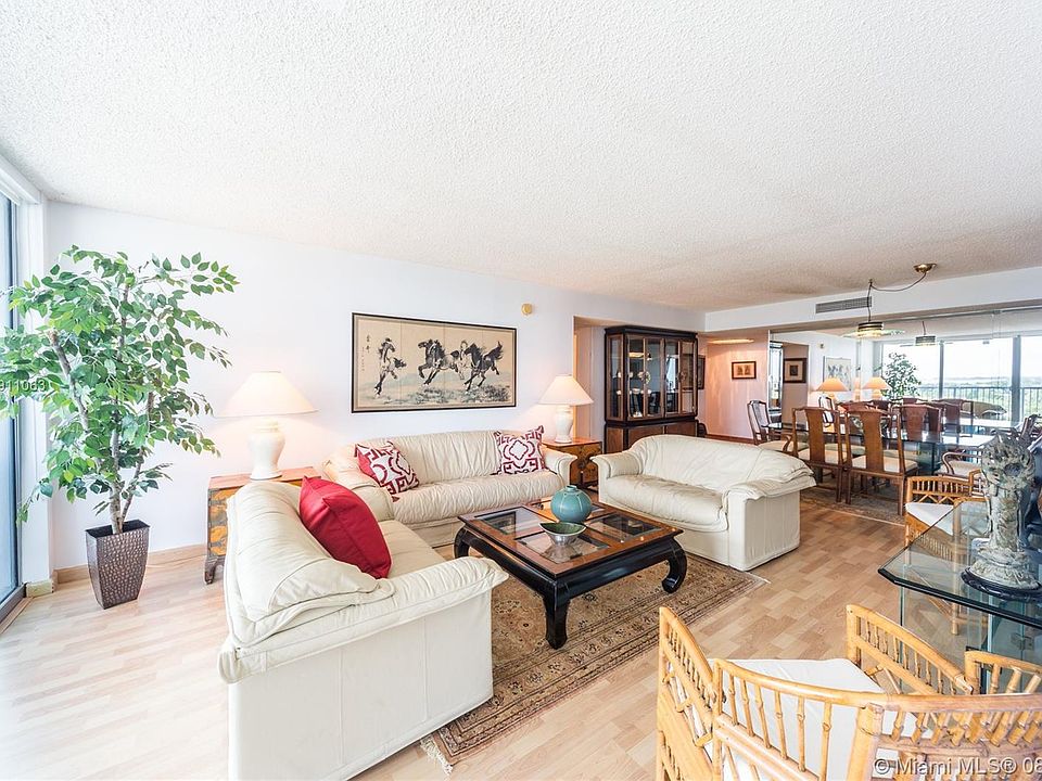 1st image of 2655 Collins Ave APT 1402