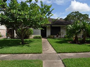 10111 Sageaspen Ln, Houston, TX 77089