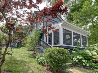 39 Lakeside Rd, New Marlboro, MA 01230