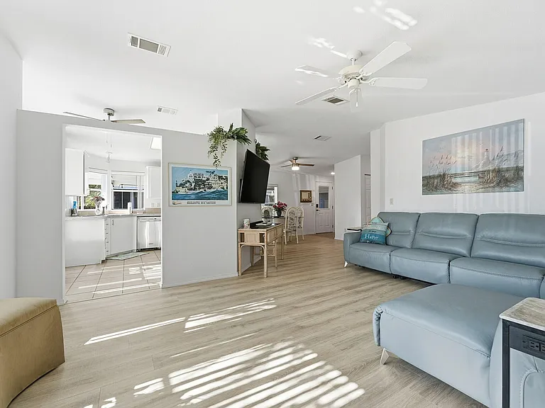 3016 Five Iron Dr — Photo 3