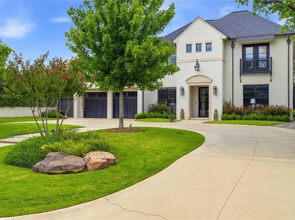 1821 Guilford Ln, Nichols Hills, OK 73120