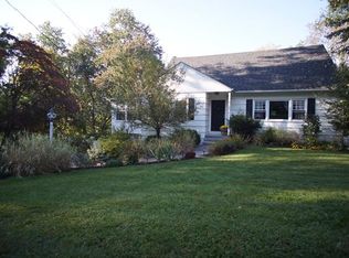 1436 Mohawk Rd, Mohegan Lake, NY 10547