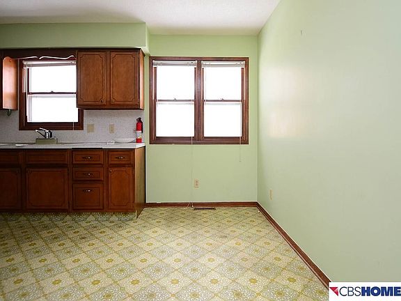5th image of 2214 Avenue D