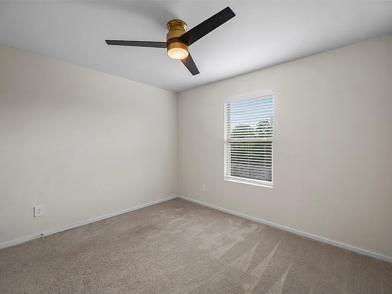 17722 Grove Hill Dr — Photo 20