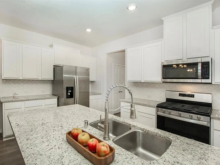 2348 Opaline Dr — Photo 23