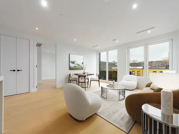 1624 Jefferson Avenue image 6 of 13