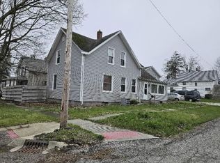204 4th St, La Porte, IN 46350