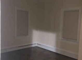 9 Fletcher Ave #2, Cranston, RI 02920