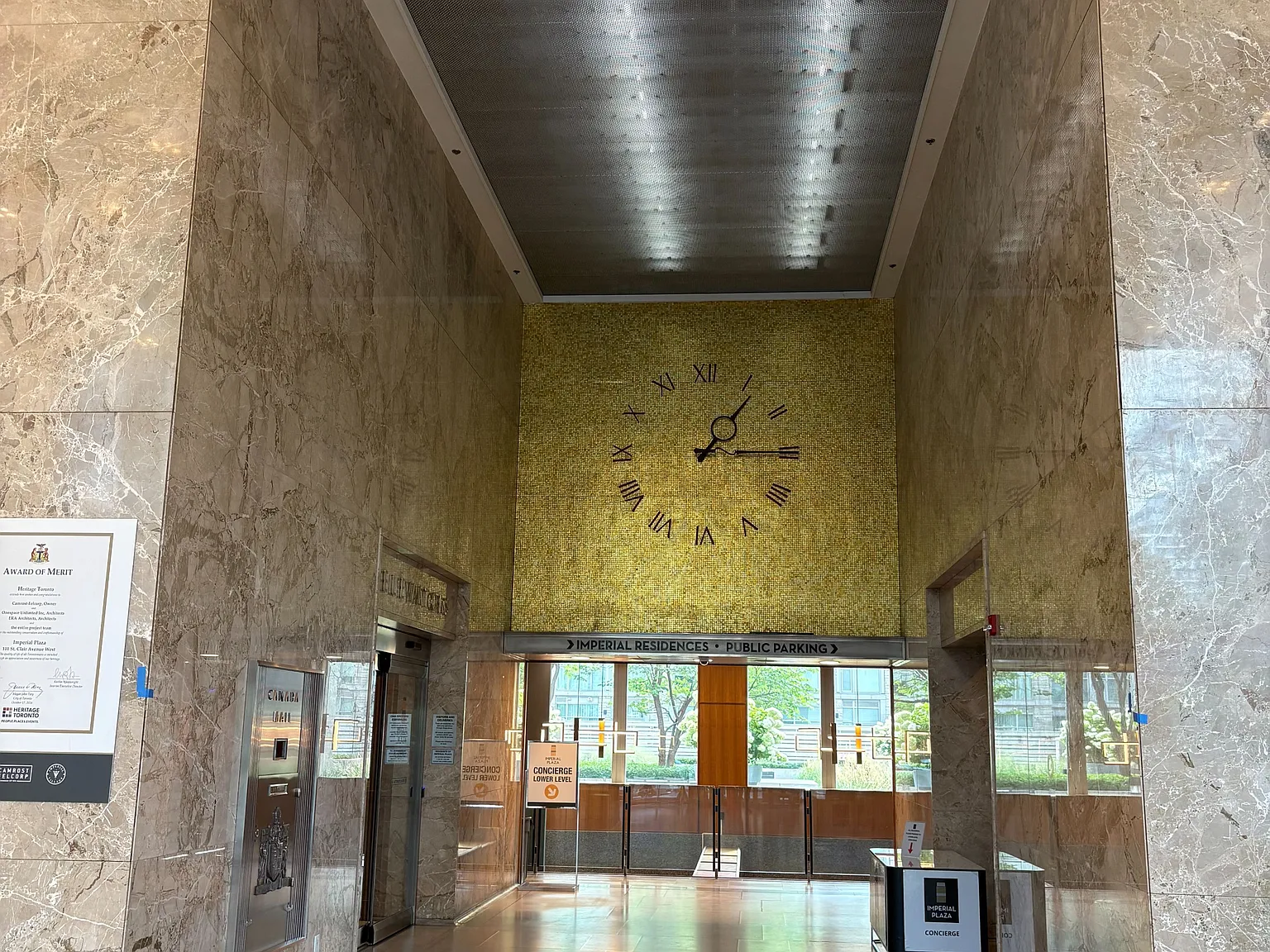 Imperial Plaza — Photo 3