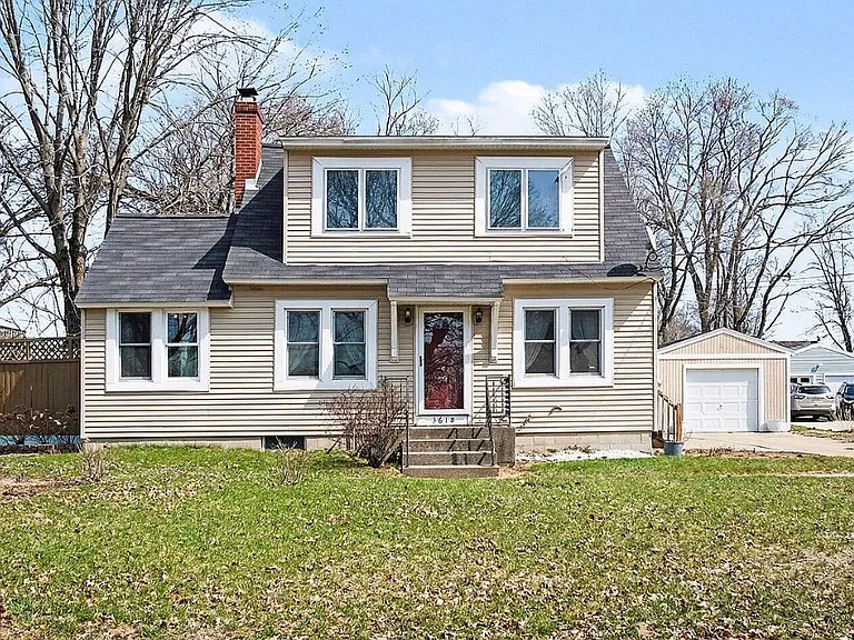 3618 Horton Ave SE — Photo 1