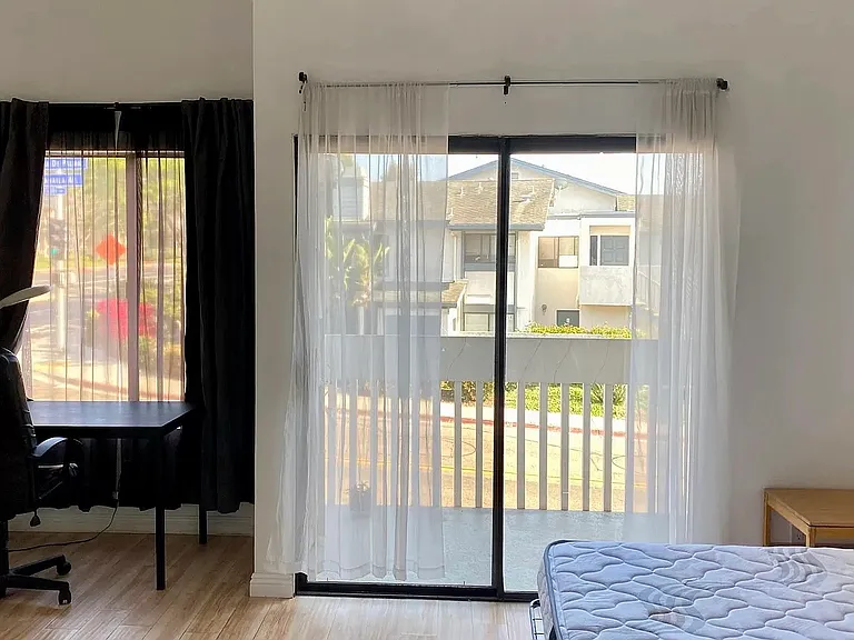 4052 Mahaila Ave #F — Photo 11