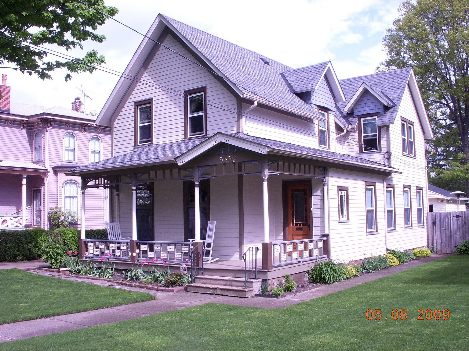 3332 Archwood Ave photo 1