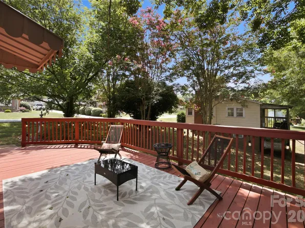 4821 Raleigh St, Conover, NC 28613