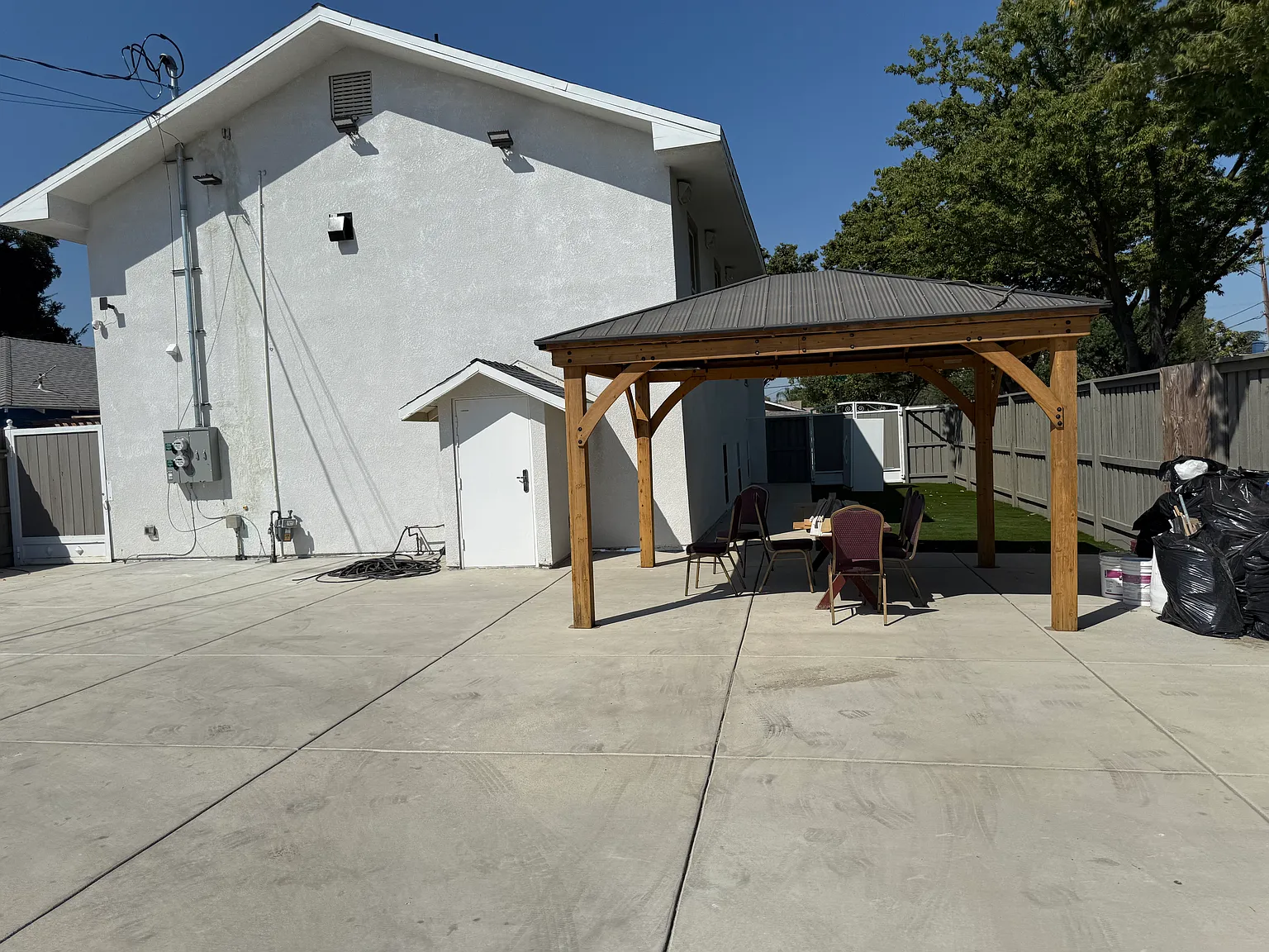 701 2nd St — Photo 4