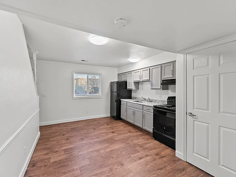 Metro Apartments at Wood River — Photo 44
