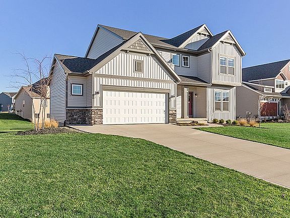 2nd image of 3433 Sagecrest Dr