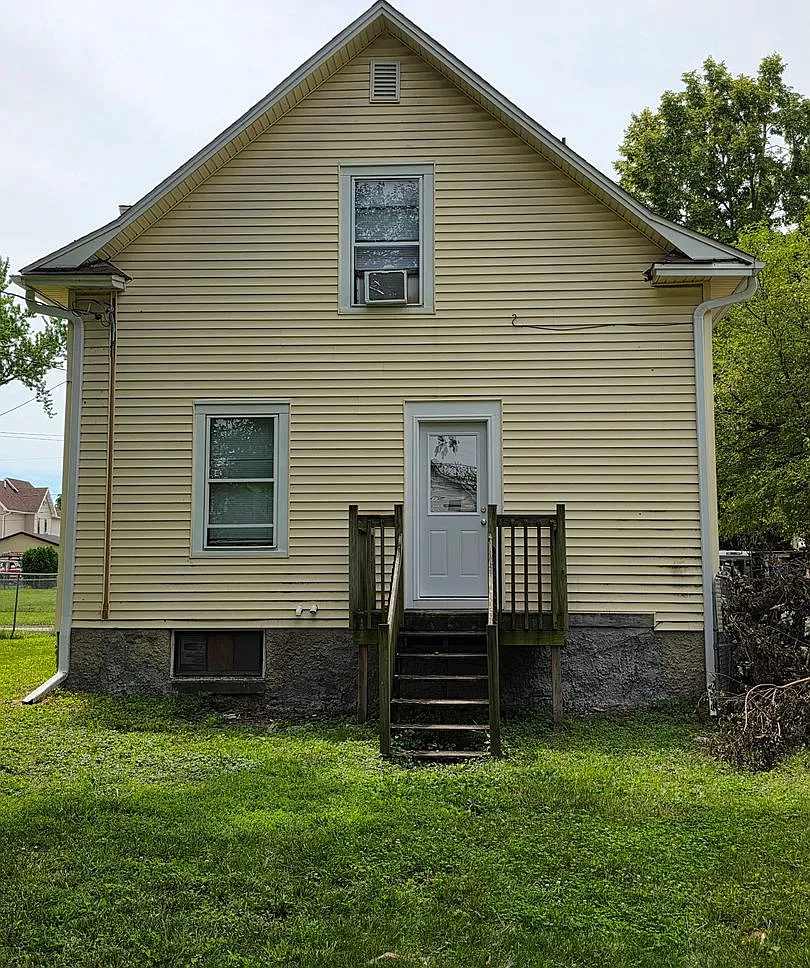 Large 3 Bedroom newly updated house for rent! — Photo 2