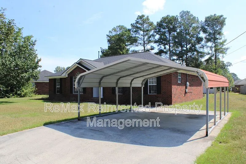3 bed, 2.0 bath, 1640 sqft, $1,650 — Photo 4
