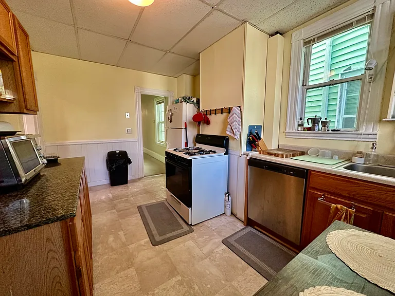 539 Washington St #2 — Photo 4