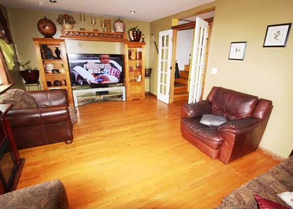 5th image of 218 Fleet Ct #16B
