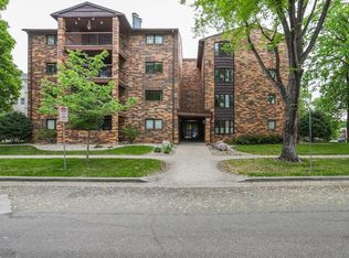 220 8th St S APT D4, Fargo, ND 58103