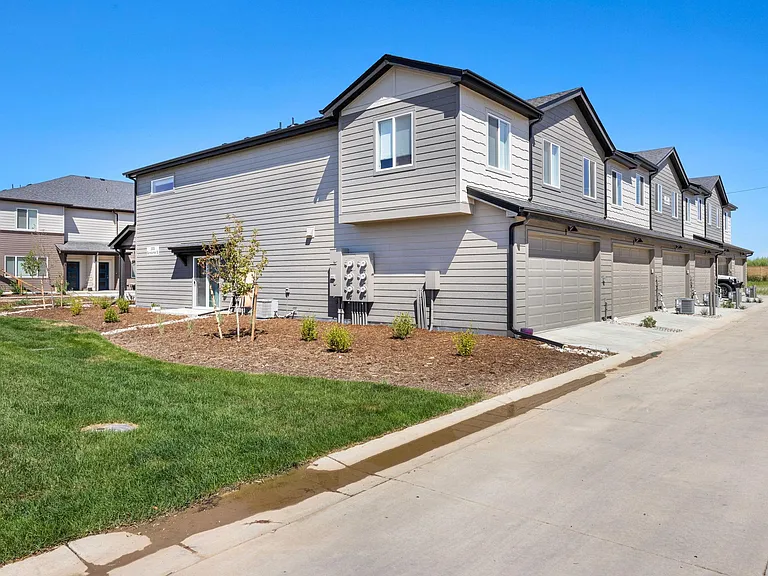 2838 Barnstormer St #2 — Photo 23