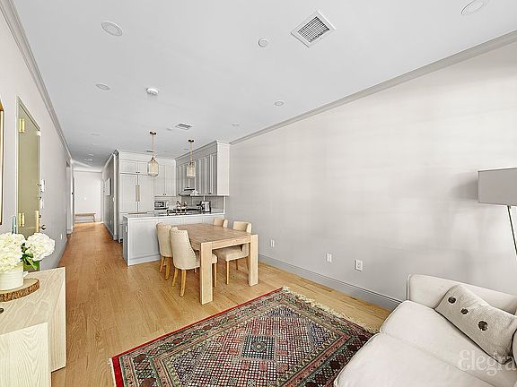 3rd image of 686 Carroll St #1