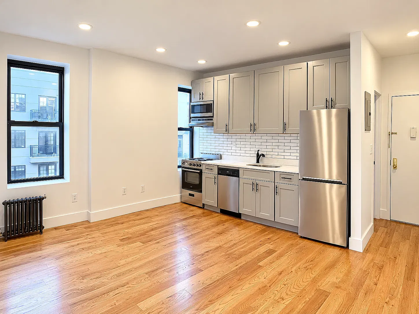 808 Prospect Place — Photo 2